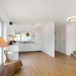 Aura * Bodman-Ludwigshafen