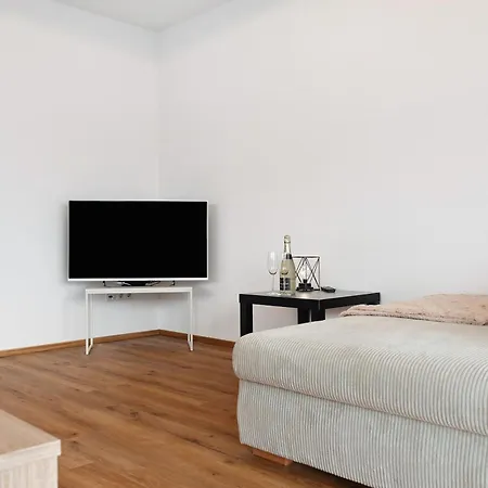 Aura * Bodman-Ludwigshafen