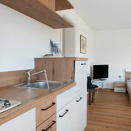 Aura Nyaraló Bodman-Ludwigshafen